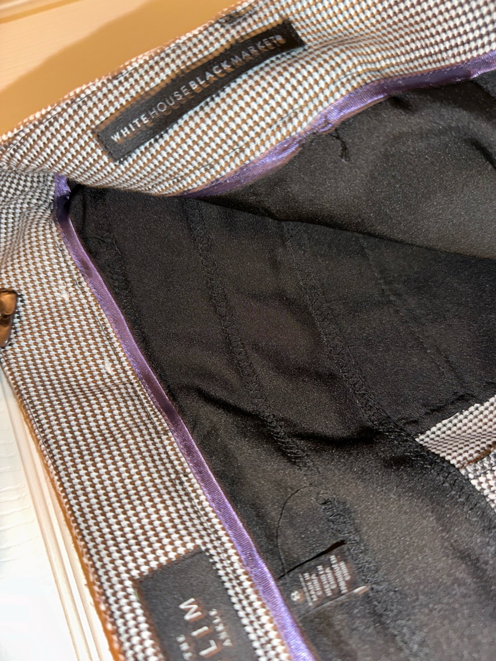 White House Black Market  - Slim
Ankle stretch Black & White pants size 8